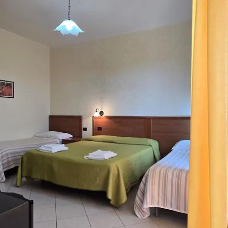 Hotel Ristorante La Decanata 3*