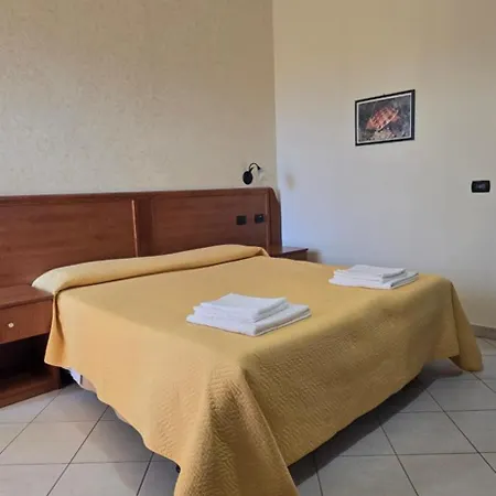 Hotel Ristorante La Decanata 3*