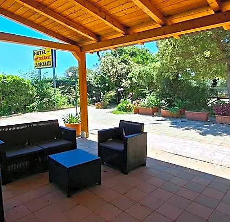 Otel Ristorante La Decanata 3*