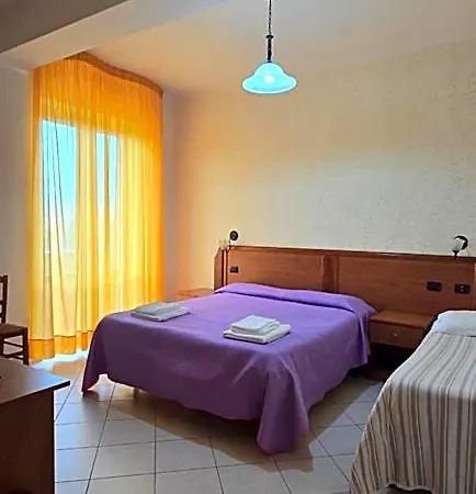 Otel Ristorante La Decanata 3*